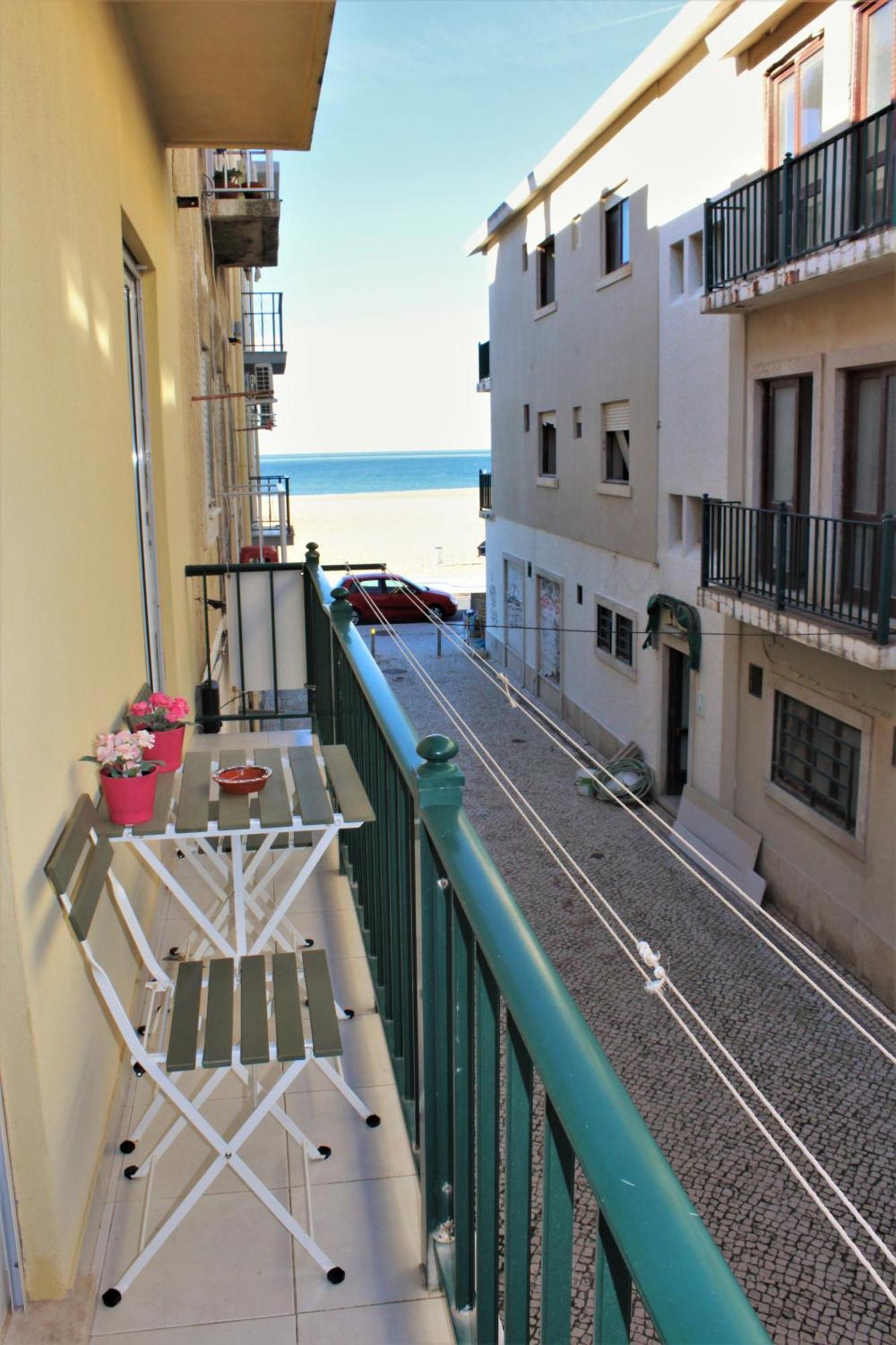 Casa Carvalho Laranjo Apartment Nazaré Exterior photo